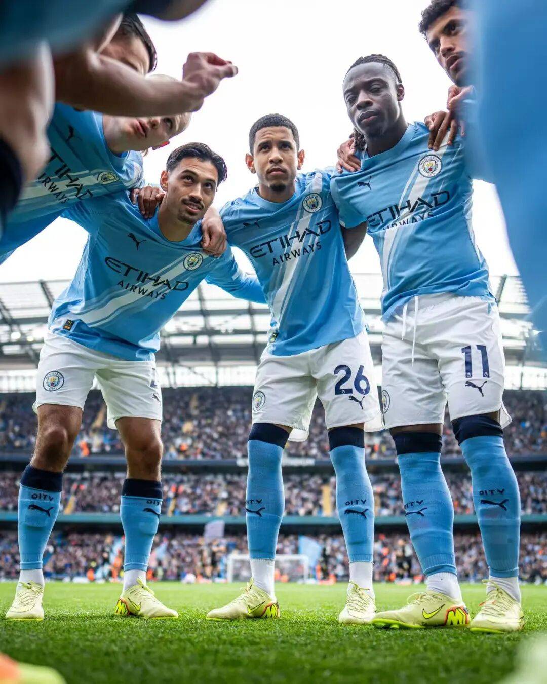 普通人踢球，先解决这个问题（业余球友踢球，先搞定这一关键点）