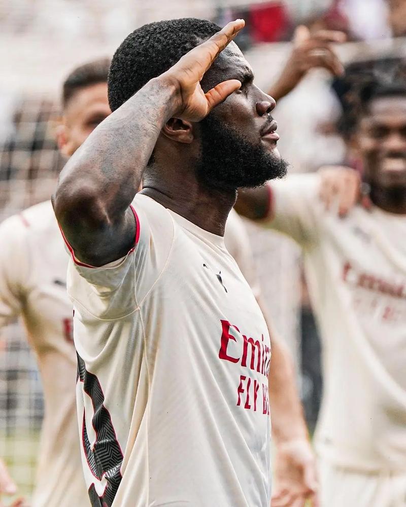 记者：金特罗兄弟通过阿森纳体检并预签合同，成年后正式加盟