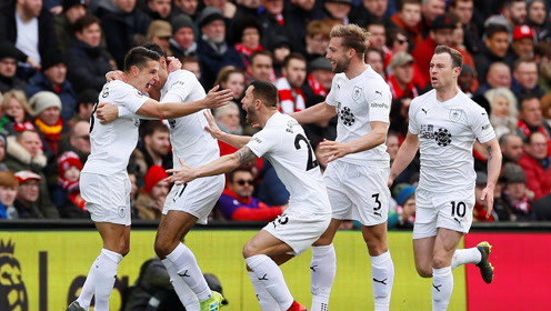 米体：维卡里奥已经决定重返意甲，但去国米可能有点困难（米体：维卡里奥铁心回归意甲，加盟国米面临不小阻碍）