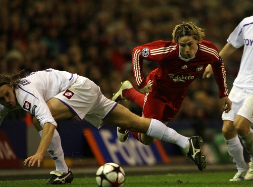 英超积分榜更新：曼城榜首压力加大,（英超最新积分形势：曼城领跑压力陡增）