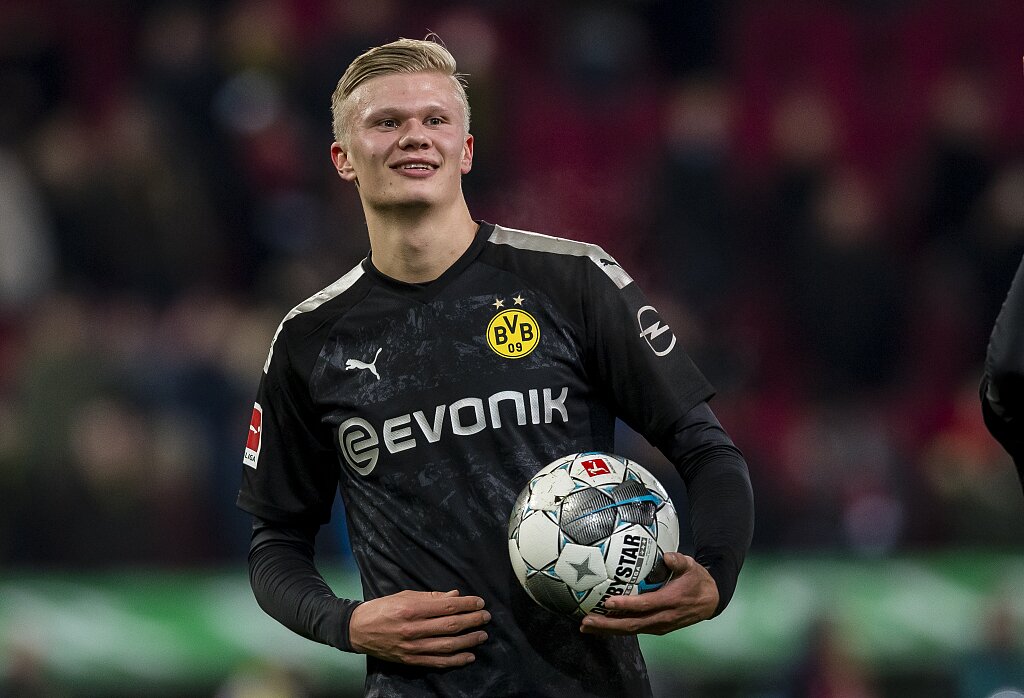 篮球NBA公布球衣销量榜，新晋巨星登顶