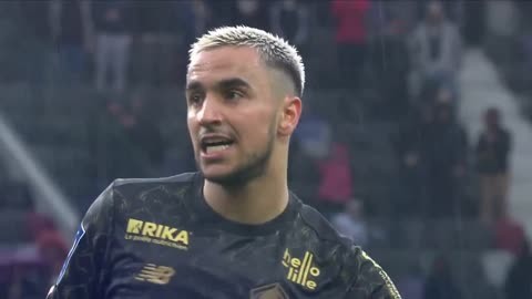 迪亚斯本赛季19场已送出6次助攻，超过上赛季整个赛季