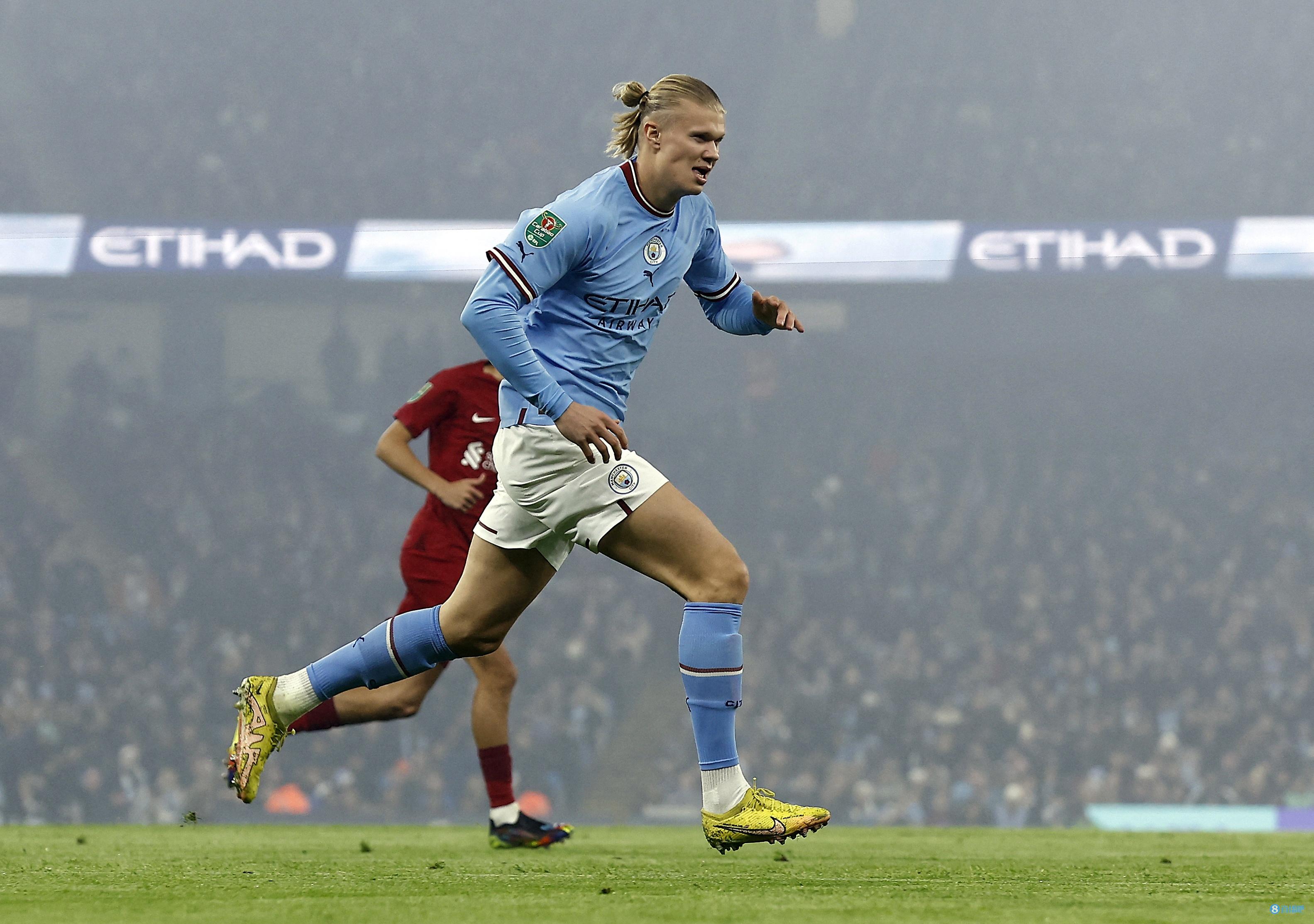 攻击方式似曾相识，皇社球迷骂屡次出格的苏契奇有唐氏综合征（攻击方式再现，皇社球迷对屡次出格的苏契奇发表歧视言论）