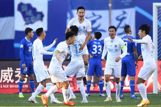 女足莱曼分享家中被盗后一片狼藉：下次请顺便帮我打扫一下（女足球星莱曼晒家被盗后凌乱现场：下次记得顺手打扫一下）