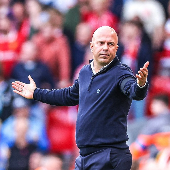 川普狂喜，乡下人乐队将在世界杯抽签仪式结束后表演《YMCA》（世界杯抽签结束后，乡下人乐队将表演《YMCA》，川普兴奋不已）