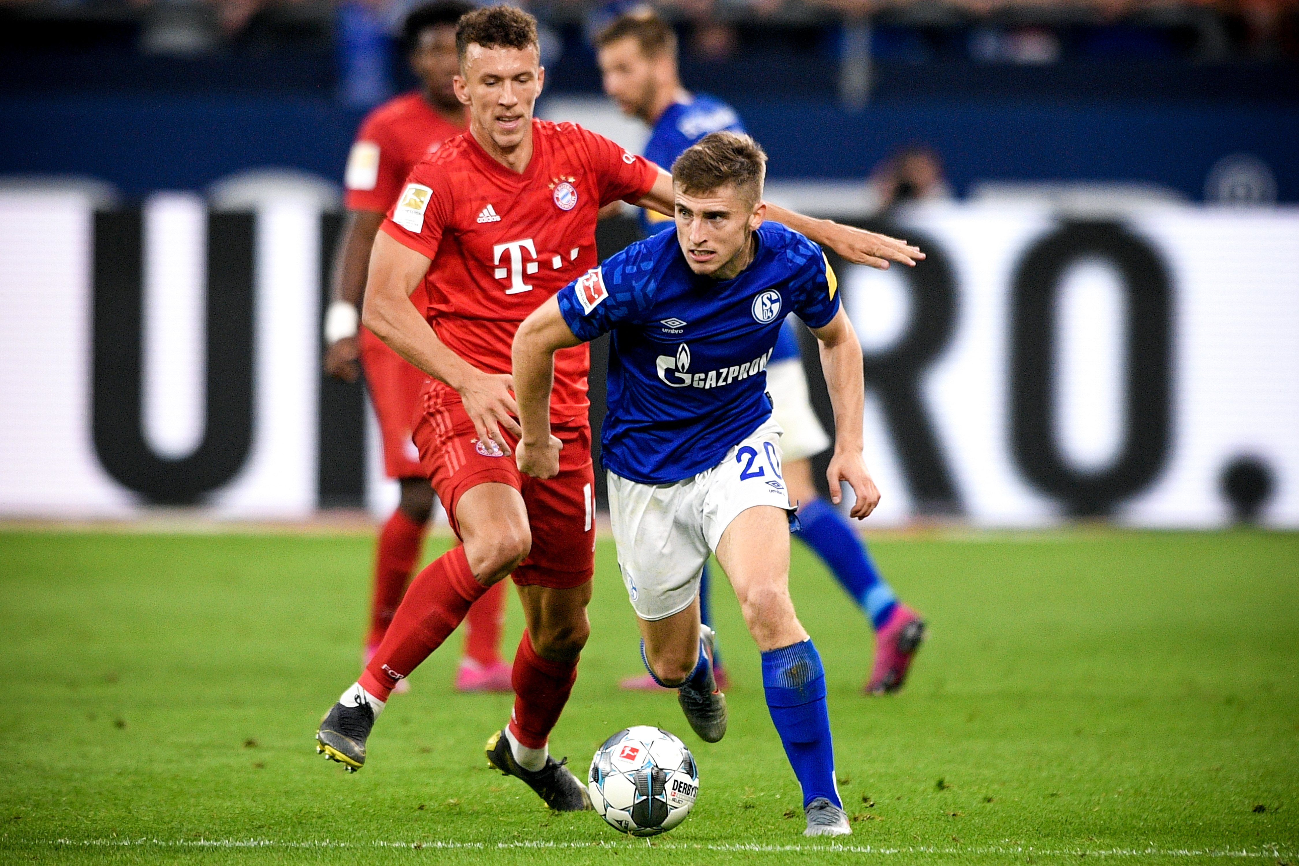 张知垚到北汽男篮之后的正式比赛初体验（张知垚加盟北汽男篮后的正式赛场首秀）