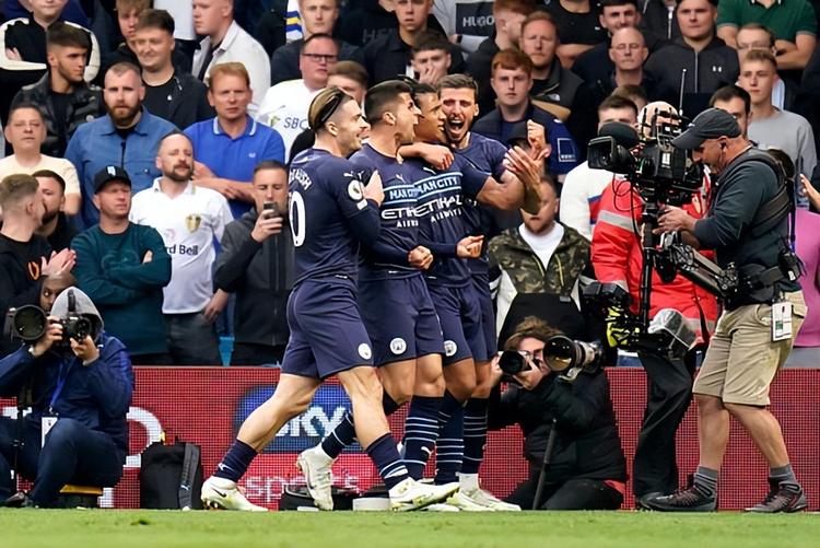 队记：鹈鹕不会草率地接受锡安报价，交易或要等到明年休赛期