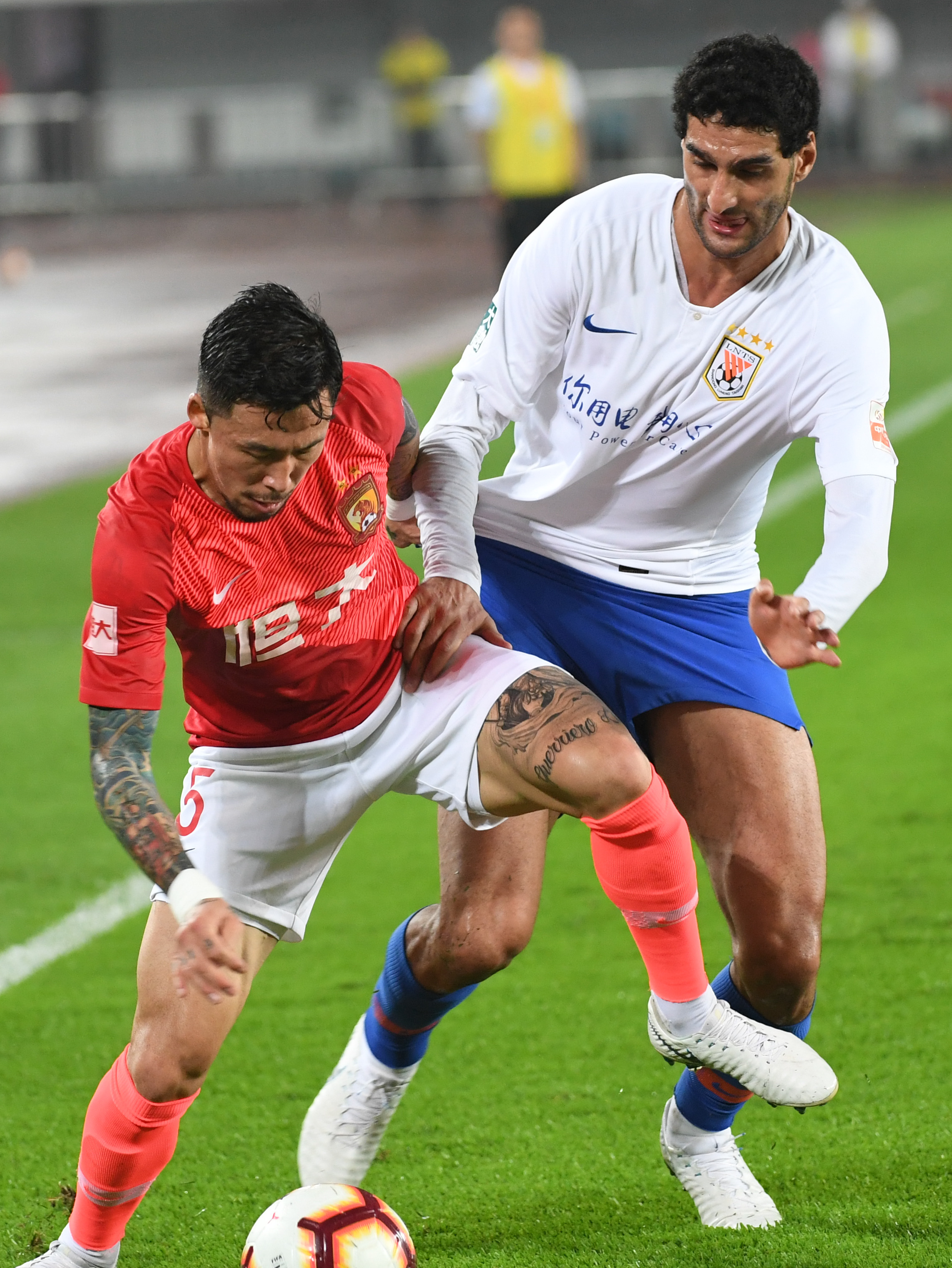 莱昂纳多：我知道本轮比赛特别重要，因此坚持带伤出场（莱昂纳多：清楚此役至关重要，咬牙带伤出战）