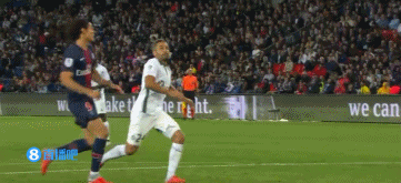 TA：纽卡继续在欧冠中高歌猛进；丹-伯恩的头球破门无与伦比（TA：纽卡欧冠势如破竹，丹-伯恩一记头槌惊艳全场）