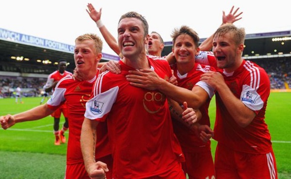 雷霆球员亚历山大砍37分，米切尔贡献20分，以赛亚-乔也有出色表现，带领球队打出强势进攻，以39-18击败开拓者。