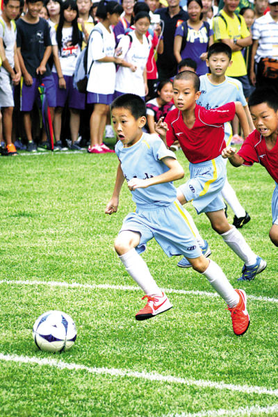 图赫尔：贝林厄姆不喜欢被换下，但这个决定他必须接受（图赫尔谈贝林厄姆：不喜欢被替换下场，却必须接受安排）