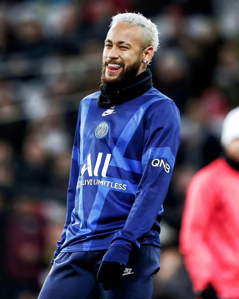 普兰德利：乐观意大利进世界杯；罗马能梦想冠军但得看国米表现（普兰德利：看好意大利晋级世界杯；罗马可争冠关键在国米表现）