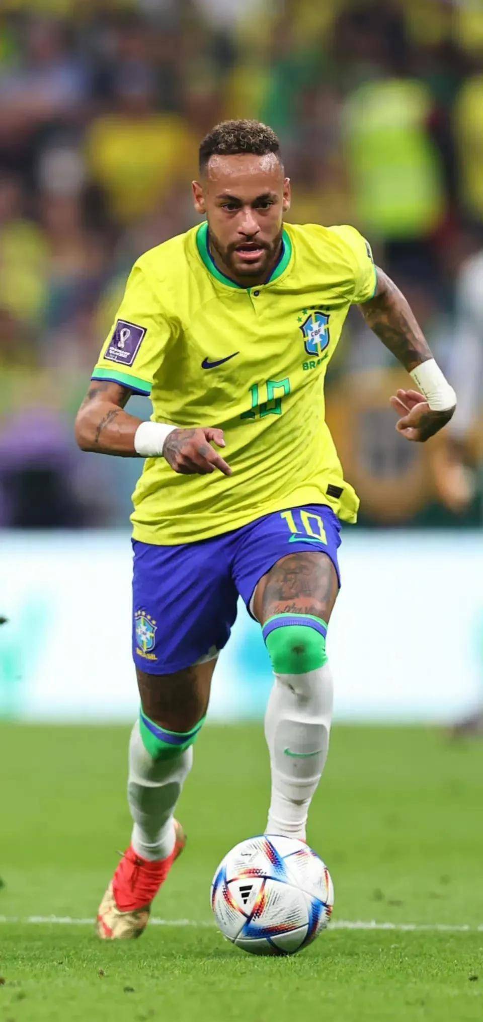 中国U17vs文莱U17：邝兆镭、万项首发，何思凡、金昱成出战（中国U17对阵文莱U17：邝兆镭、万项先发，何思凡、金昱成登场）