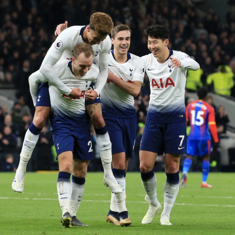 篮球湖人今日调整轮换，新阵容效果显著（湖人今日调整轮换，新阵容立见成效）