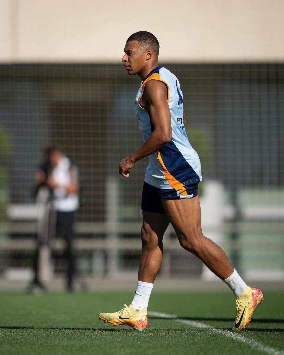 金珍洙：徐正源把成都队打造得非常好，他们前场球员能力很强