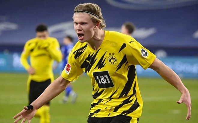 跟队：赫伊森将会在本周末皇马客战阿拉维斯的比赛中回归（队记：赫伊森将于本周末随皇马做客阿拉维斯时复出）