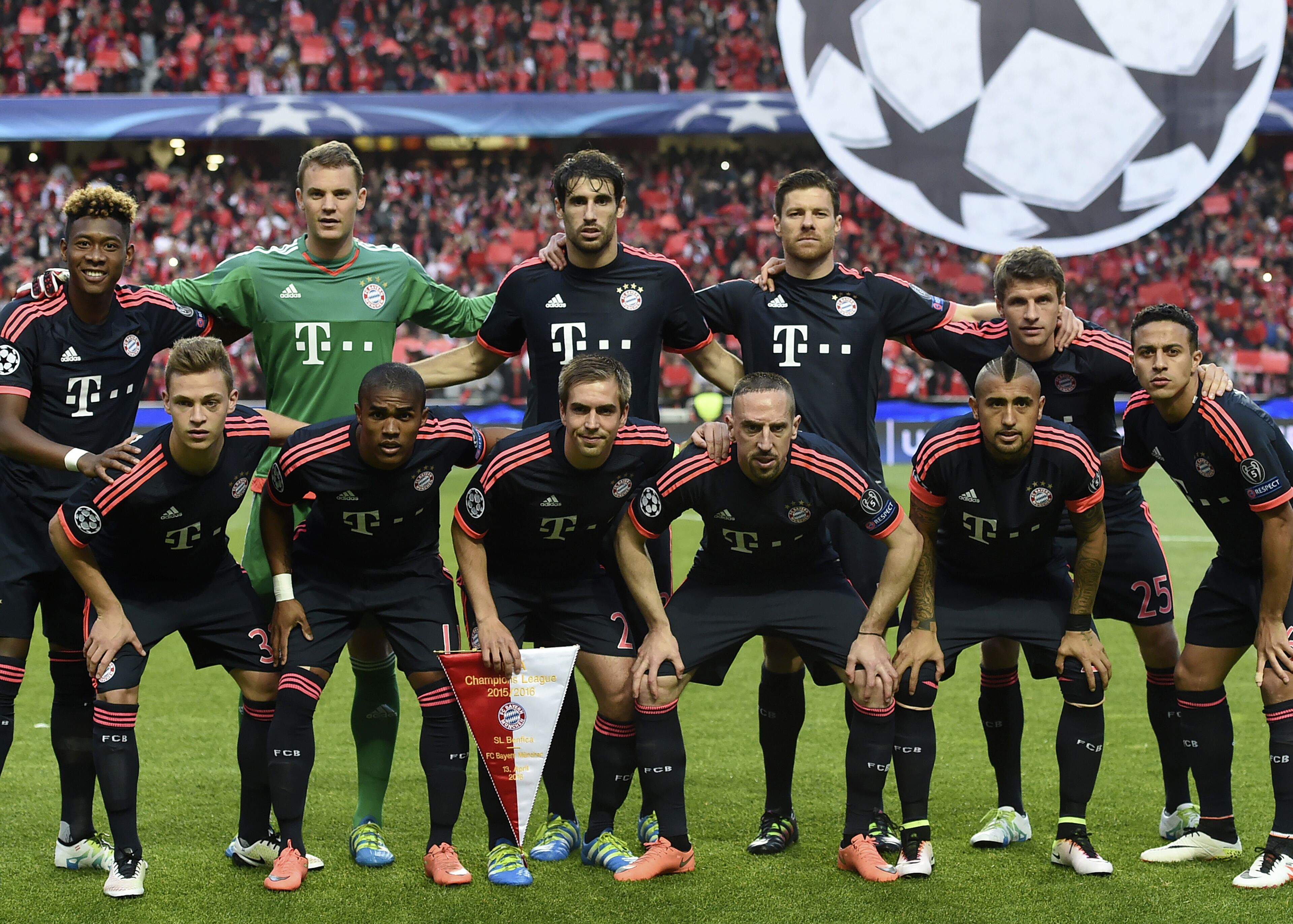 在重庆铜梁备战期间，U16国足参观了邱少云烈士纪念馆（U16国足重庆铜梁集训期间走进邱少云烈士纪念馆）